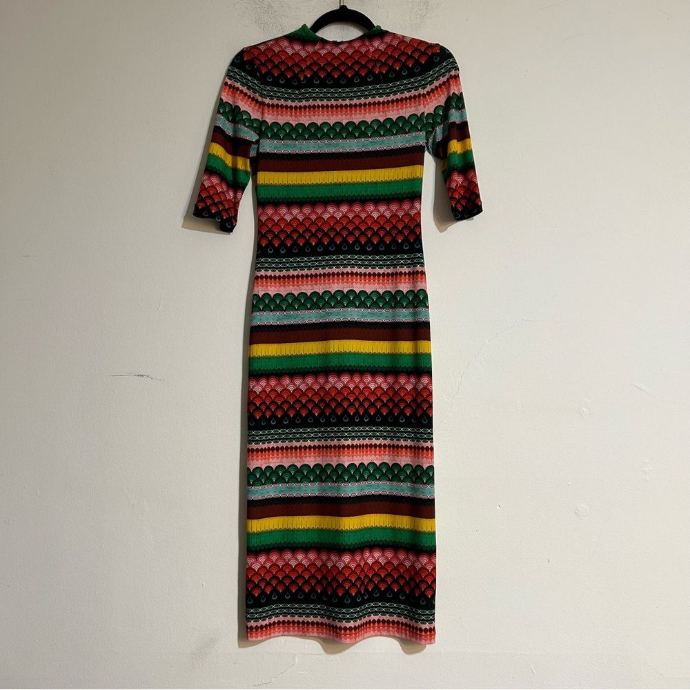 Alice & Olivia Delora Geo Striped Mock Neck Fitted Bodycon Midi Dress Size 4